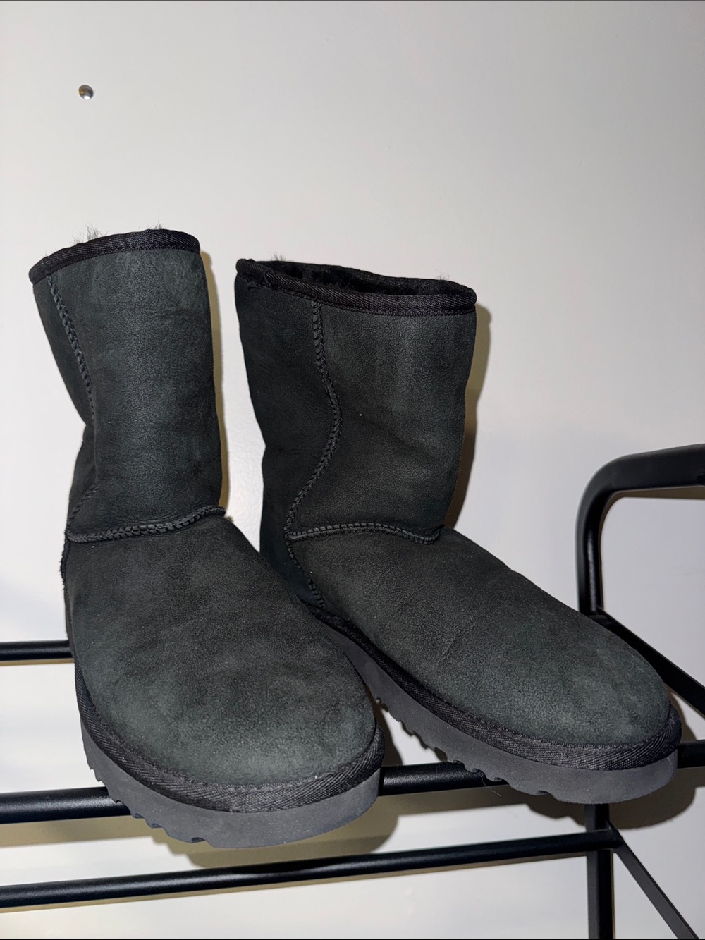 Size 9 Ugg boots